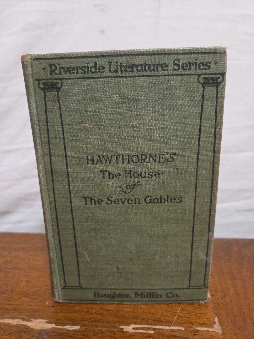 The House of the Seven Gables Nathaniel Hawthorne Copyright 1904 Houghton Miffli
